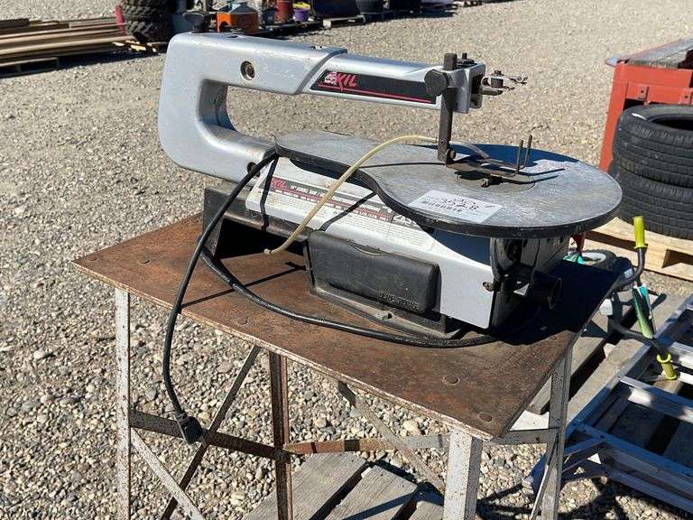 SKIL 16" Scroll Saw and Stand Yorkton Auction Centre