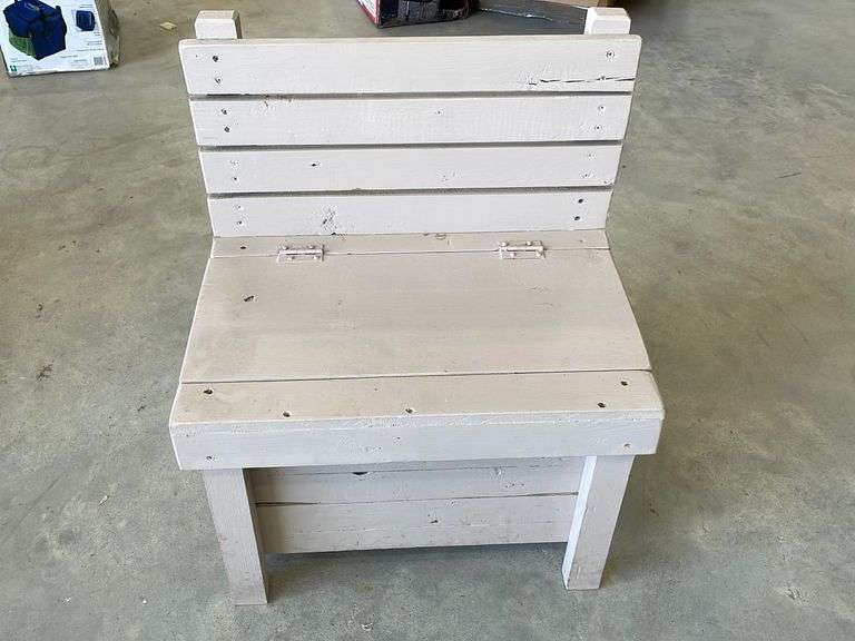 Storage Chair Trunk Yorkton Auction Centre