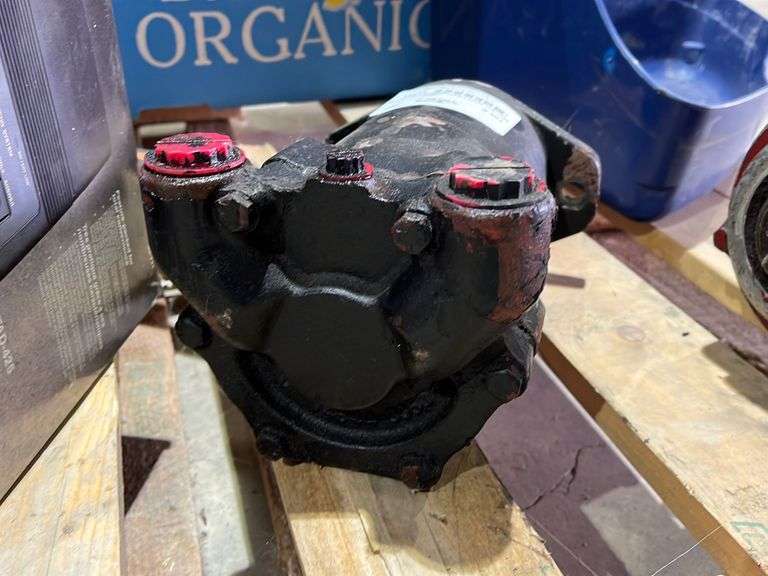 Macdon 5000 Haybine Hydraulic Pump Yorkton Auction Centre