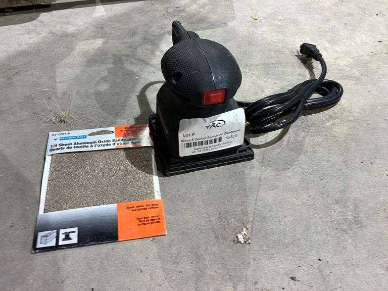 Black & Decker Sander w/ Sandpaper Yorkton Auction Centre