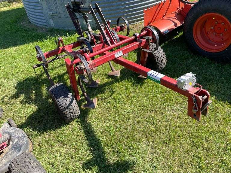 Quadivator Russell, Mb 1213 Yorkton Auction Centre