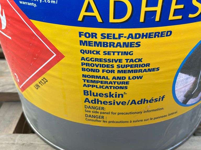 30' Weeping Tile & Blueskin Primer 15L Yorkton Auction Centre