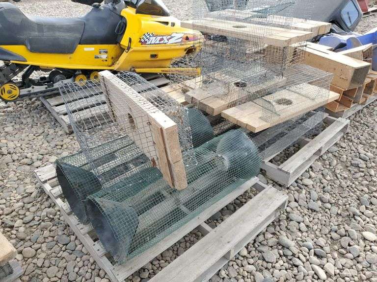 Approx 13 Muskrat Traps Yorkton Auction Centre