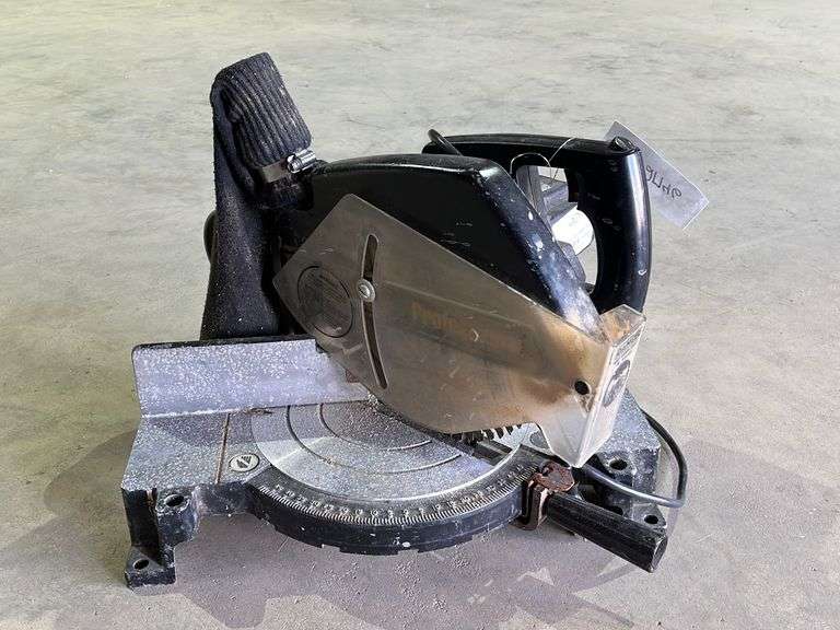 Black & Decker Scroll Mitre Saw Yorkton Auction Centre