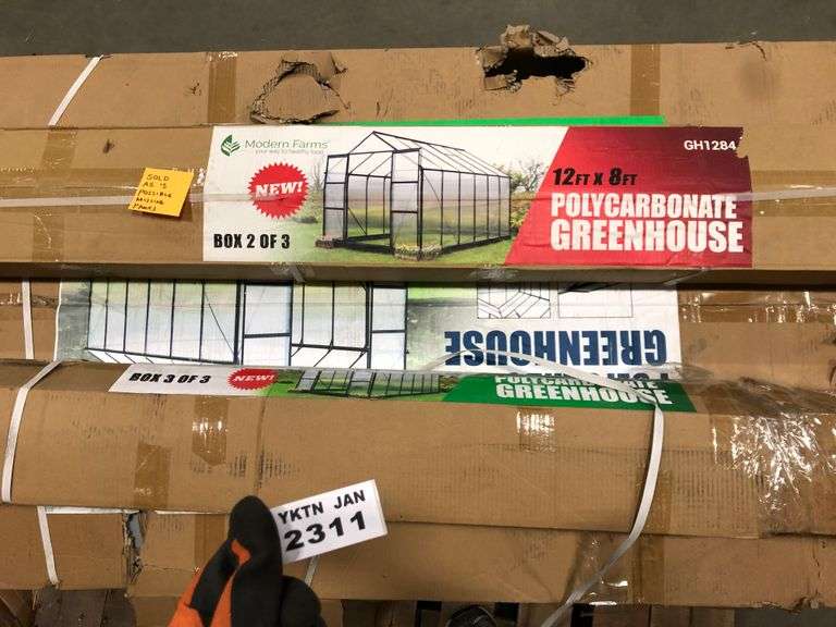 12FT X 8FT POLYCARBONATE GREENHOUSE Yorkton Auction Centre