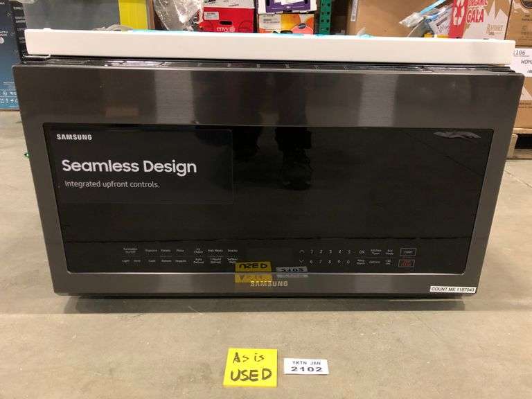 SAMSUNG HOUSEHOLD MICROWAVE OVEN Yorkton Auction Centre