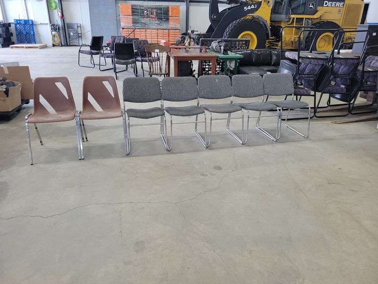 7 Office Chairs Yorkton Auction Centre