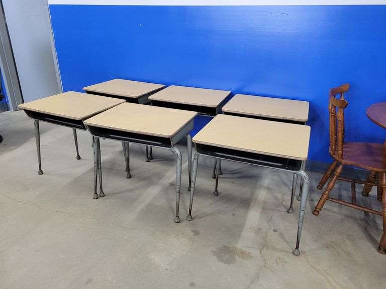 6 School Desks Yorkton Auction Centre