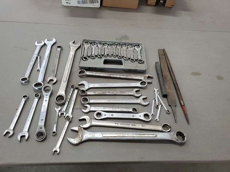 Box Of Wrenches Yorkton Auction Centre