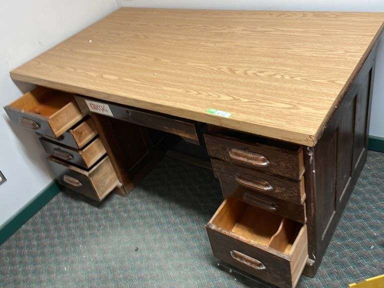 Wooden Desk Yorkton Auction Centre