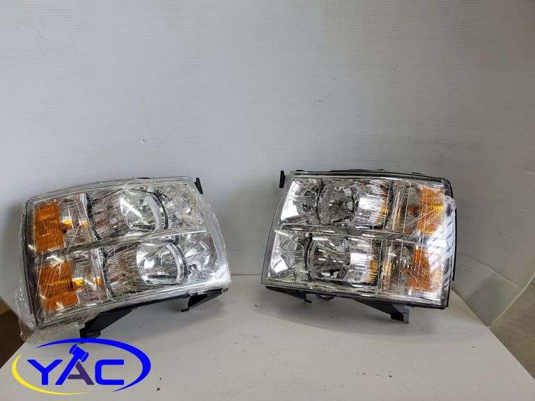 2007-2013 Chevy Silverado 1500 2500 Replacement Headlights Passenger Right Side