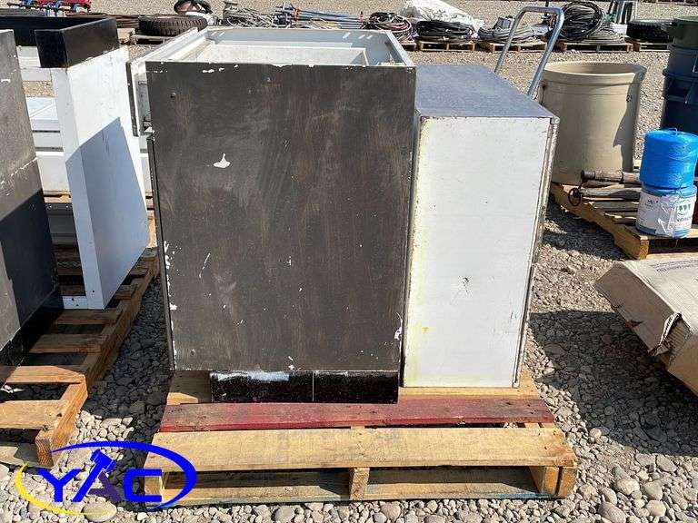 Metal Kitchen Yorkton Auction Centre