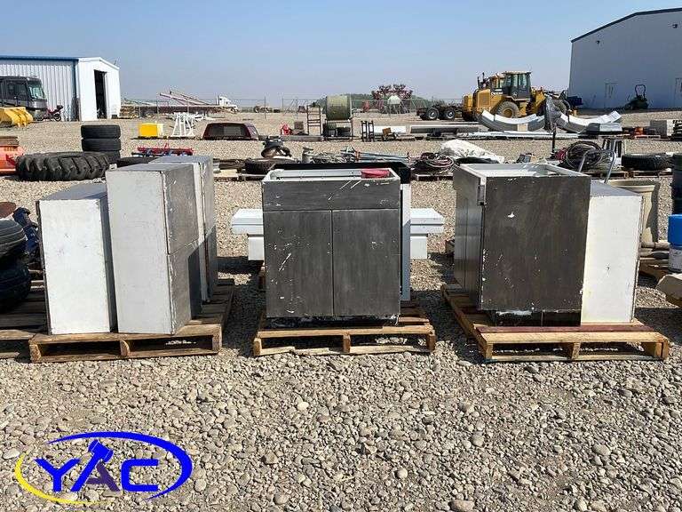 Metal Kitchen Yorkton Auction Centre