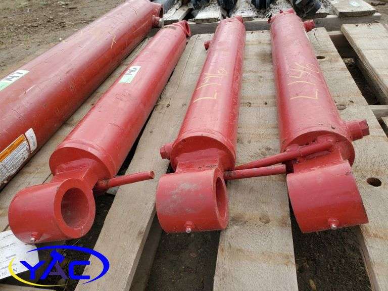 3 Hydraulic Cylinders Yorkton Auction Centre