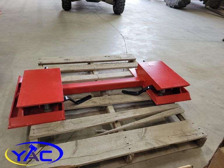 Universal Skid Steer Quick Attach Conversion Plate Yorkton Auction Centre
