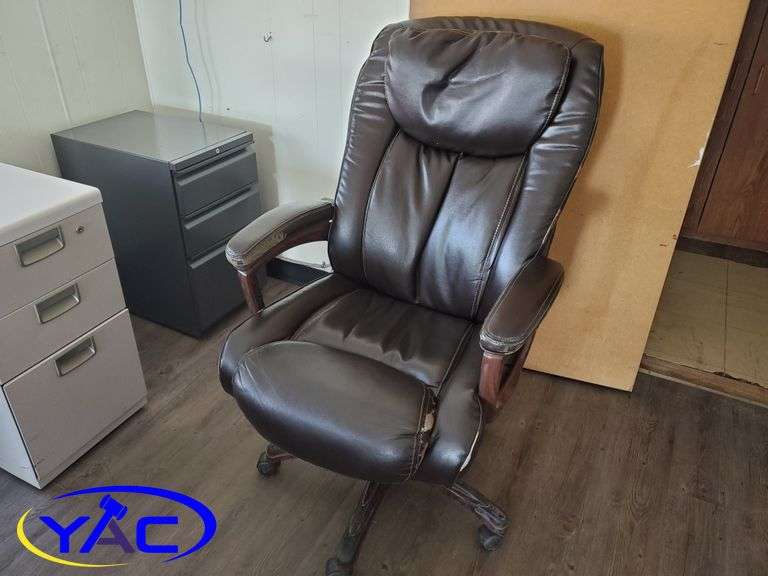 Office Chair Yorkton Auction Centre