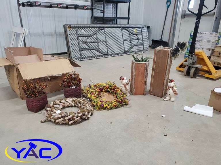 5 Boxes Decor Yorkton Auction Centre