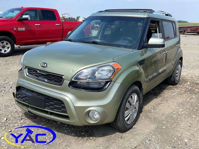 Right Passenger Side Headlight Assembly For 2012-2013 Kia Soul – Includes Bulb, DOT/SAE Certified, Direct Fit