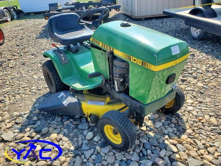 John Deere 108 Riding Mower Yorkton Auction Centre