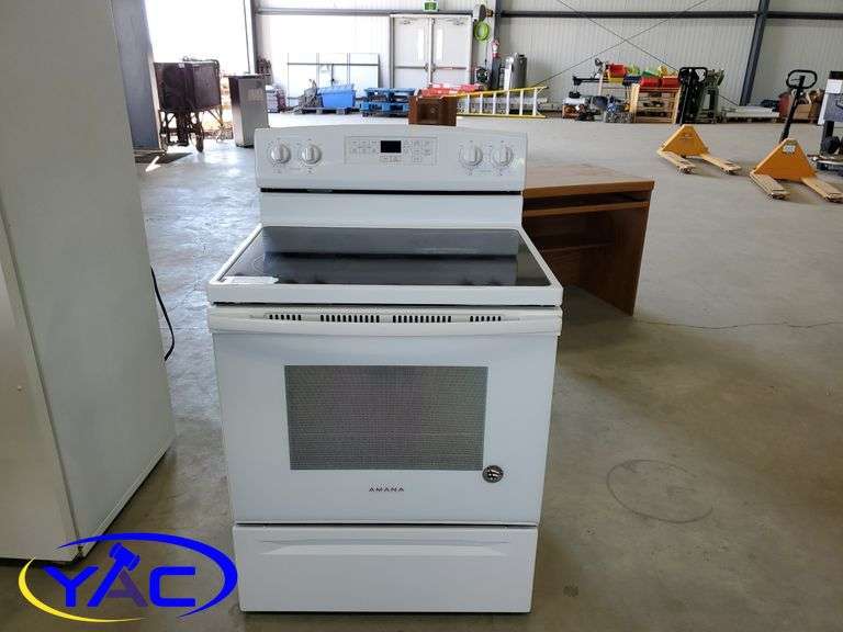 Amana Glass Top Stove Yorkton Auction Centre