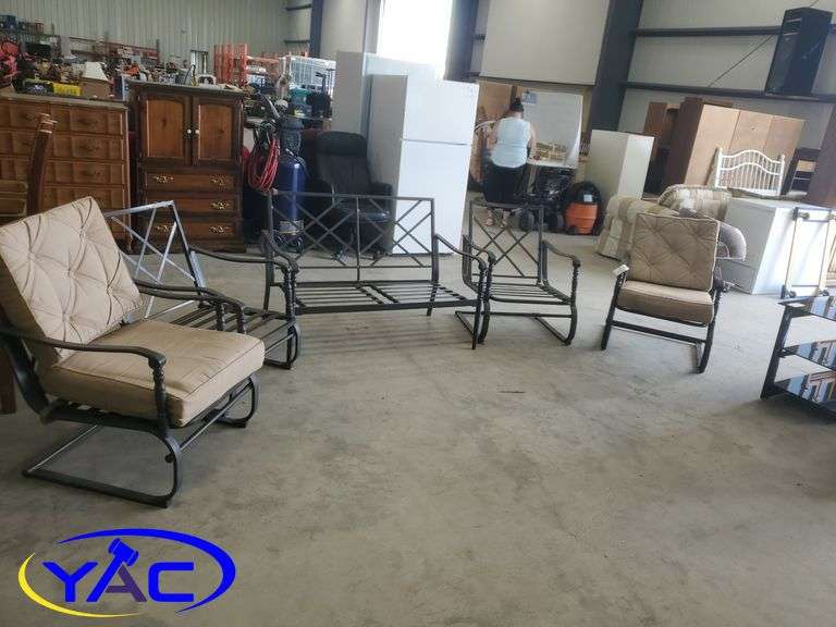 Patio Furniture Set Yorkton Auction Centre