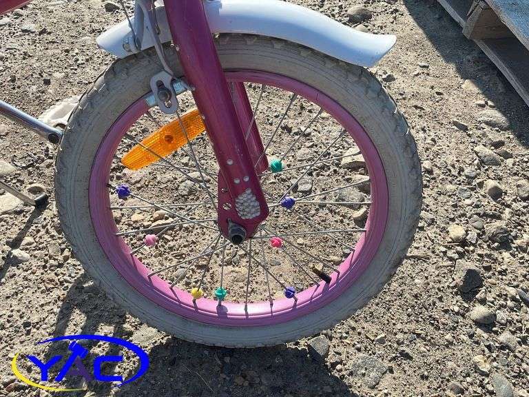 Cream Soda Bicycle Yorkton Auction Centre