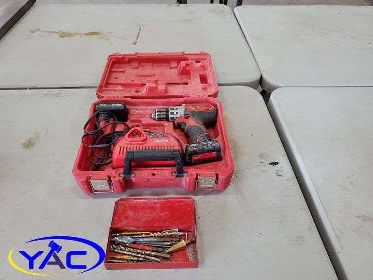 Milwaukee 3/8" Cordless Drill w/ Bits Yorkton Auction Centre