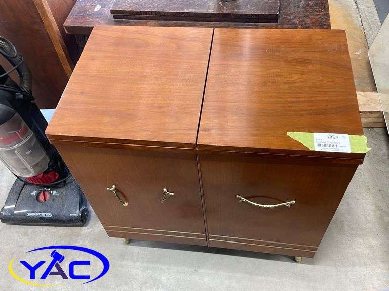 Sewing Yorkton Auction Centre