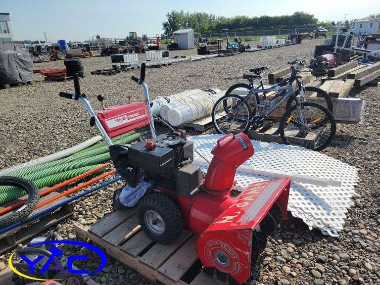 Sno Trac 24" Snow Blower Yorkton Auction Centre
