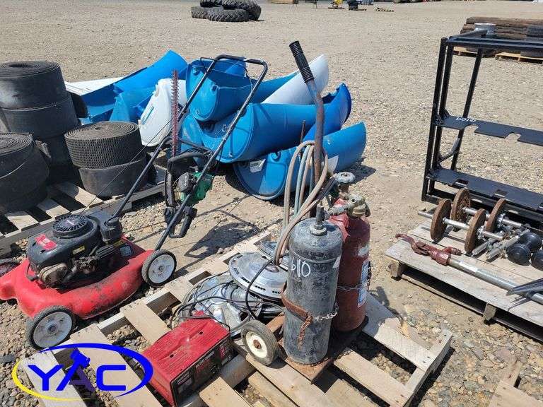 OxyAcetylene Welding Cart W/ Misc. Items Yorkton Auction Centre