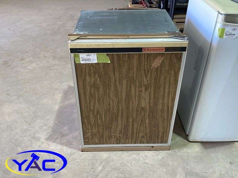 Camper Fridge Yorkton Auction Centre