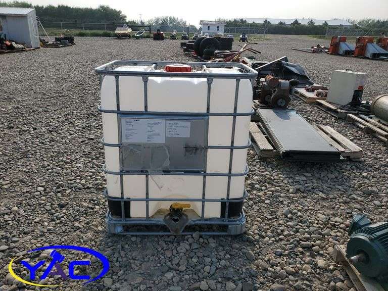 Water Tank - Approx 400 L - Yorkton Auction Centre