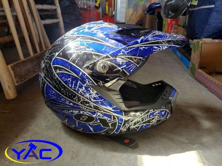Snowmobile Helmet Yorkton Auction Centre