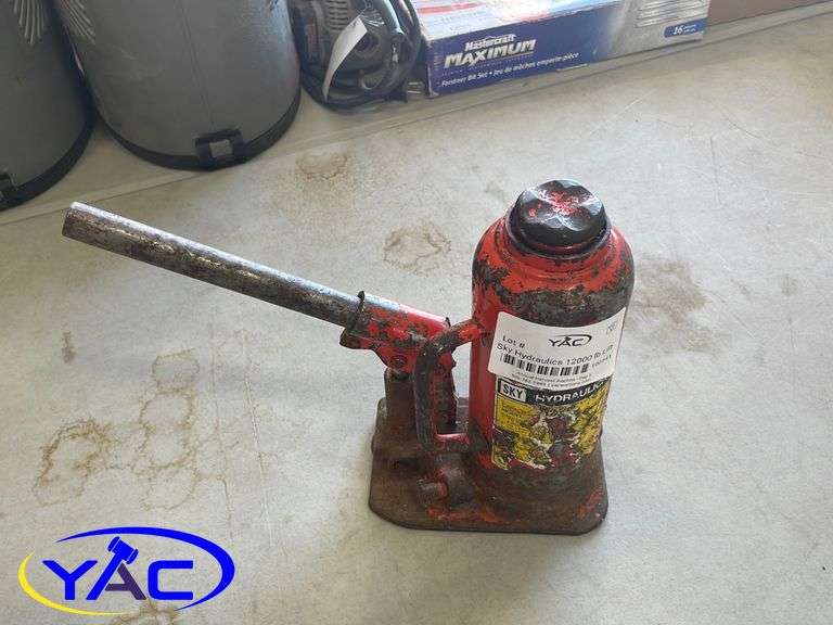 Sky Hydraulics 12000 lb Lift Yorkton Auction Centre