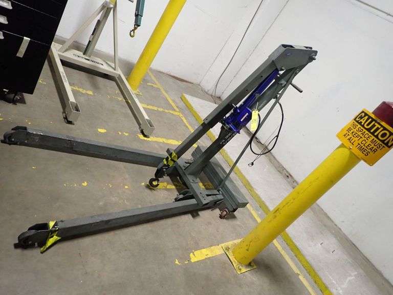 Dayton 1Ton Fold Away Mobile Crane Yellow Tag Auctions
