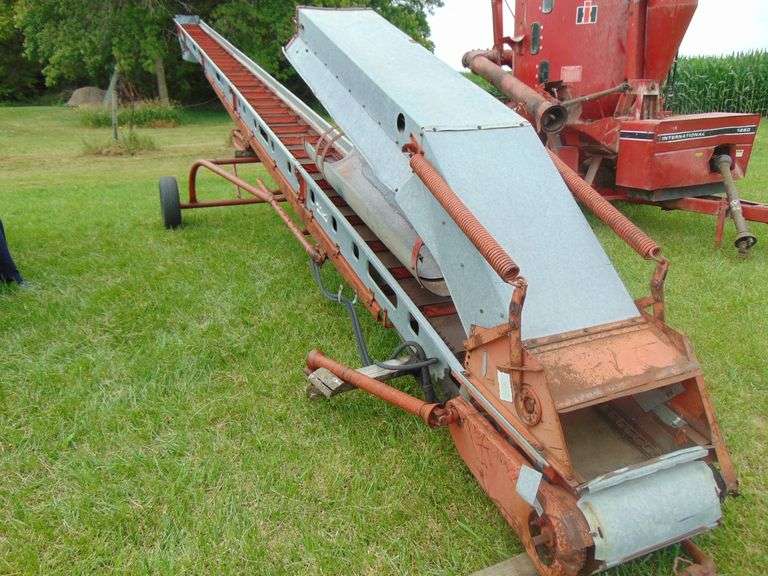 KEWANEE 500 44' GRAIN & BALE ELEVATOR, HYD LIFT, PTO DRIVE Ziemer Hilbrands Auctions