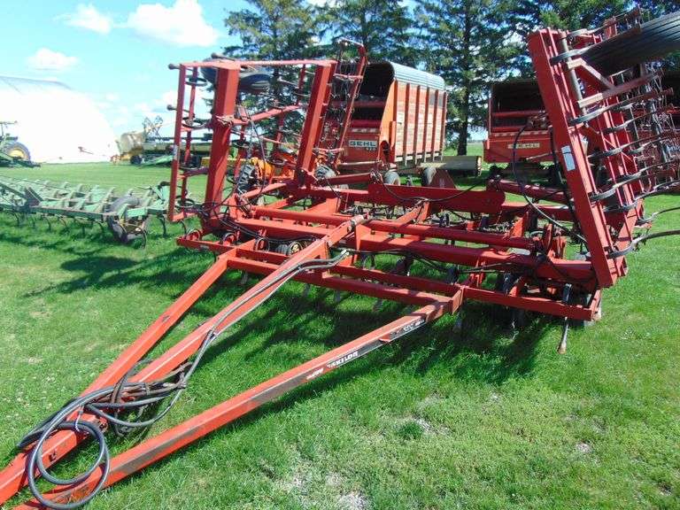 KONGSKILDE FIELD CULTIVATOR, 24' WITH ROLLING BASKETS Ziemer