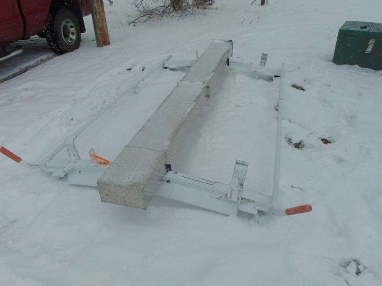 10 FT LADDER RACK w/DIAMOND PLATE CONDUIT BOX Ziemer Hilbrands Auctions