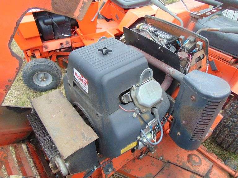 CASE 444 HYDRO 22 HP, HYD LIFT & HIGHLOW RANGE, MOWER DECK, ELECTRIC