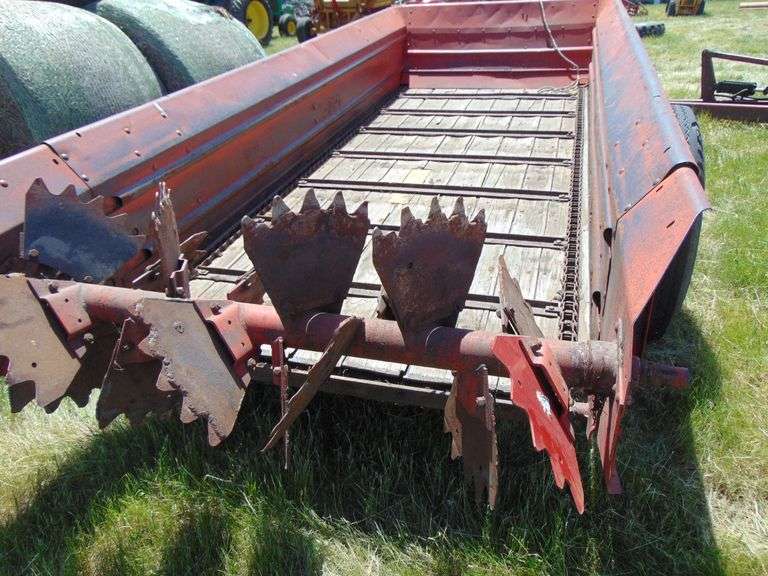 NH 518 PTO MANURE SPREADER Ziemer Hilbrands Auctions
