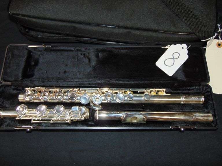 NEW ARMSTRONG 303 BOX STEPUP FLUTE, STERLING SILVER HEADJOINT, SILVER
