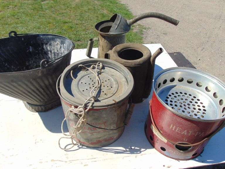 COAL PAIL, OIL CANS, MINNOW PAIL, HEATER - Ziemer Hilbrands Auctions
