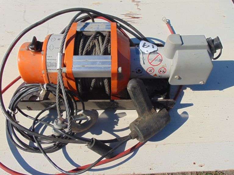 WARN 4700 LB CABLE WINCH Ziemer Hilbrands Auctions