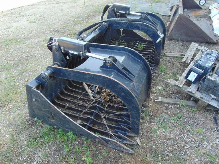 JENKINS 84" ROCK BUCKET w/GRAPPLE FORK, SKID STEER MOUNT LIKE NEW