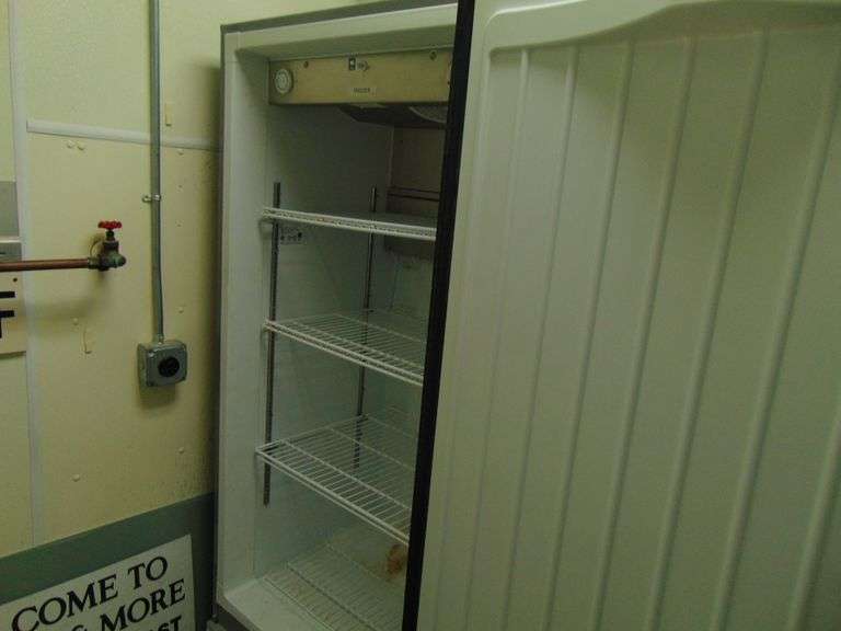 COMMERCIAL FREEZER ON WHEELS 32"X30"X74" Ziemer Hilbrands Auctions